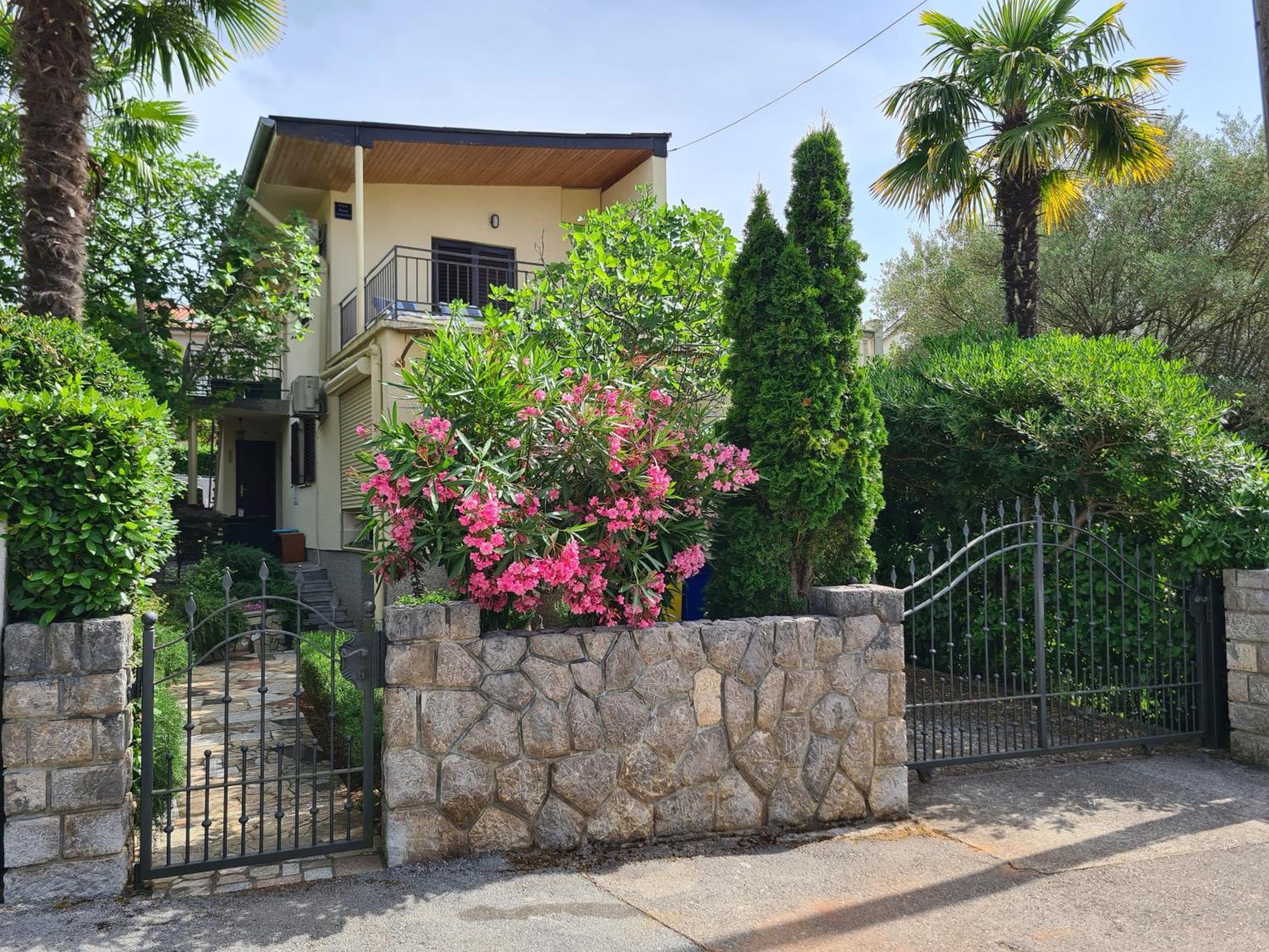 Apartman Tamy Malinska Esterno foto
